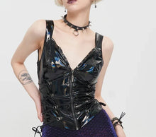 Load image into Gallery viewer, model showing front of top