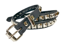 Load image into Gallery viewer, belt on display