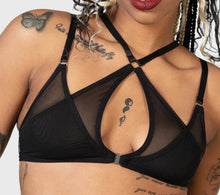 Load image into Gallery viewer, model showing front of top