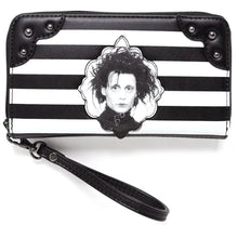 Load image into Gallery viewer, front of wallet on display