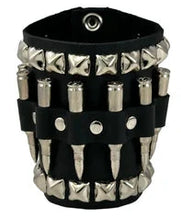 Load image into Gallery viewer, bracelet on display