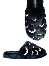 Load image into Gallery viewer, top and side of shoes on display