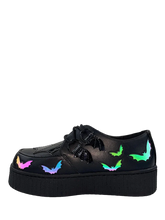 Load image into Gallery viewer, side of shoe on display