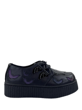 Load image into Gallery viewer, side of shoe on display