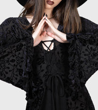 Load image into Gallery viewer, model showing front of top