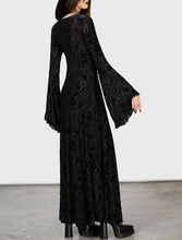 Load image into Gallery viewer, model showing back of top