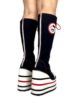 Load image into Gallery viewer, model showing back of boots