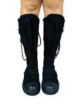 Load image into Gallery viewer, model showing front of shoes