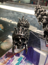 Load image into Gallery viewer, ring on display