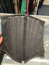 Load image into Gallery viewer, front of cincher on display