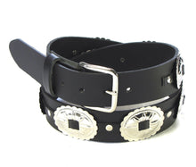 Load image into Gallery viewer, belt on display