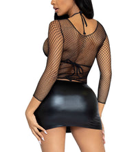 Load image into Gallery viewer, model showing back of top