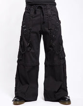 Load image into Gallery viewer, model showing front of pants