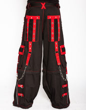 Load image into Gallery viewer, model showing back of pants