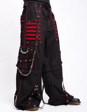 Load image into Gallery viewer, model showing side of pants