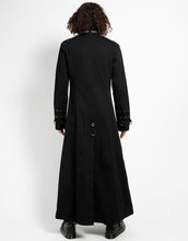 Load image into Gallery viewer, model showing back of coat