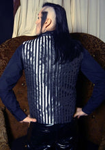 Load image into Gallery viewer, model showing back of vest