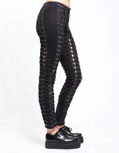 Load image into Gallery viewer, model showing side of pants