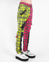 Load image into Gallery viewer, model showing side of dress