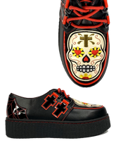 Load image into Gallery viewer, top and side of shoe