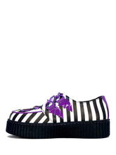 Load image into Gallery viewer, side of shoe