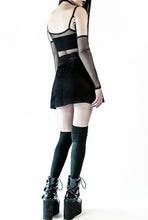 Load image into Gallery viewer, model showing back of top