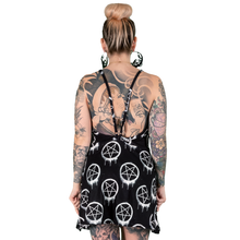 Load image into Gallery viewer, model showing back of dress