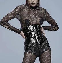 Load image into Gallery viewer, model showing front of top