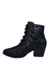 Load image into Gallery viewer, side of boot on display