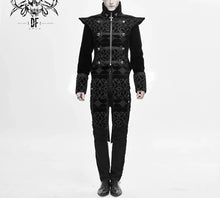 Load image into Gallery viewer, model showing front of coat