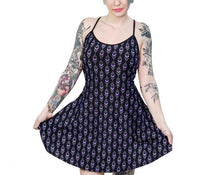 Load image into Gallery viewer, model showing front of dress