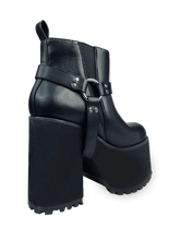 Load image into Gallery viewer, back of boot on display