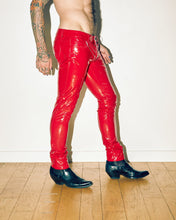 Load image into Gallery viewer, model showing side of pants