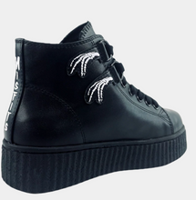 Load image into Gallery viewer, side of shoe