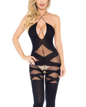 Load image into Gallery viewer, model showing front