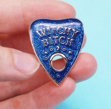 Load image into Gallery viewer, model holding pin