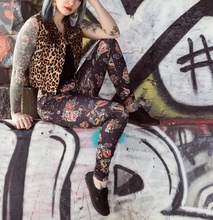 Load image into Gallery viewer, model showing front of vest