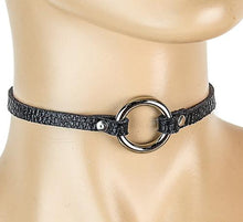 Load image into Gallery viewer, mannequin displaying thin black leather collar with single silver o ring in middle

